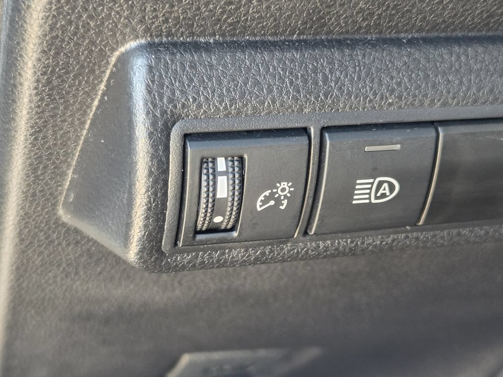 Used 2026 Toyota Corolla LE FWD image 24