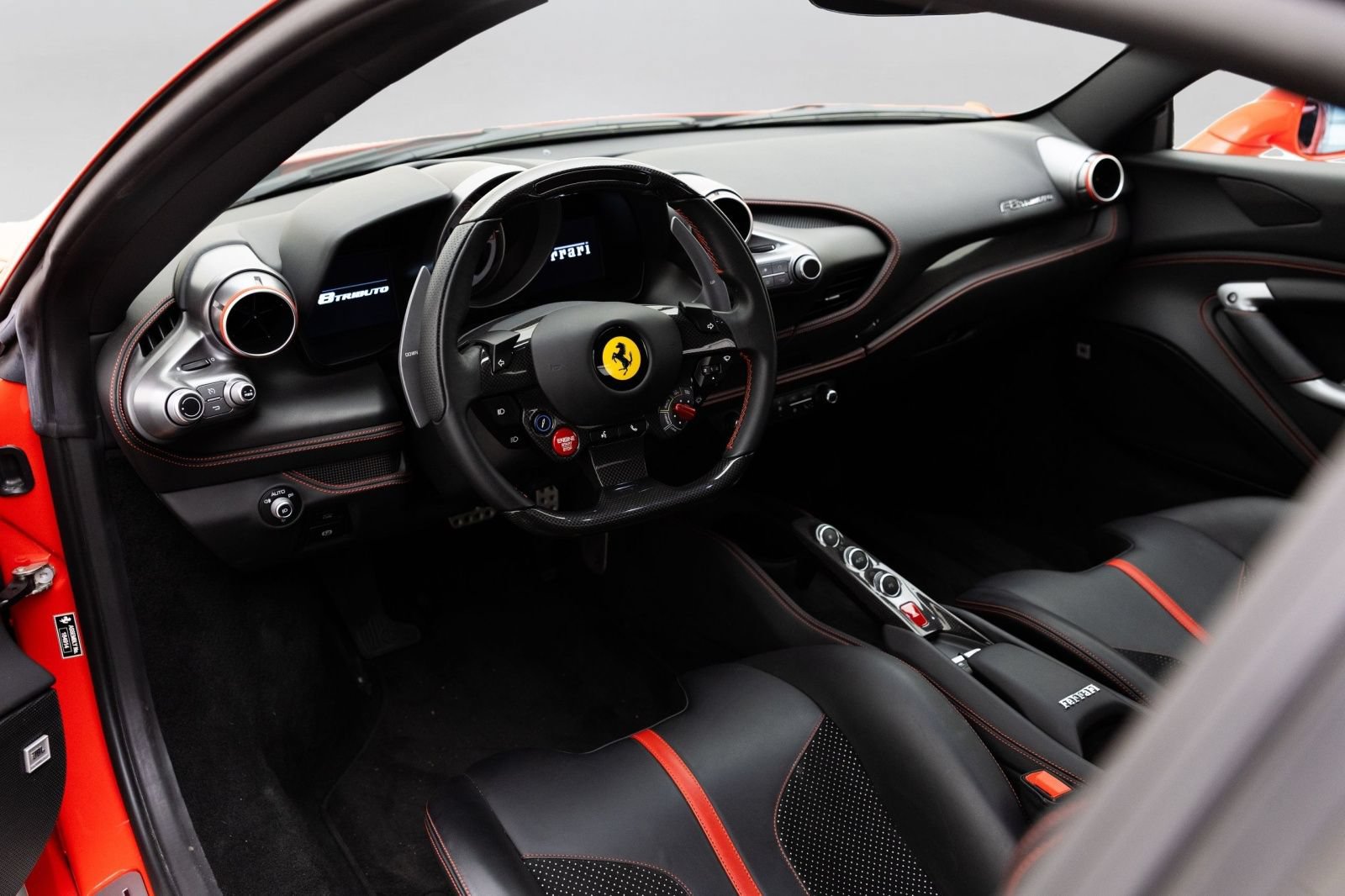 Used 2021 Ferrari F8 Tributo RWD image 5