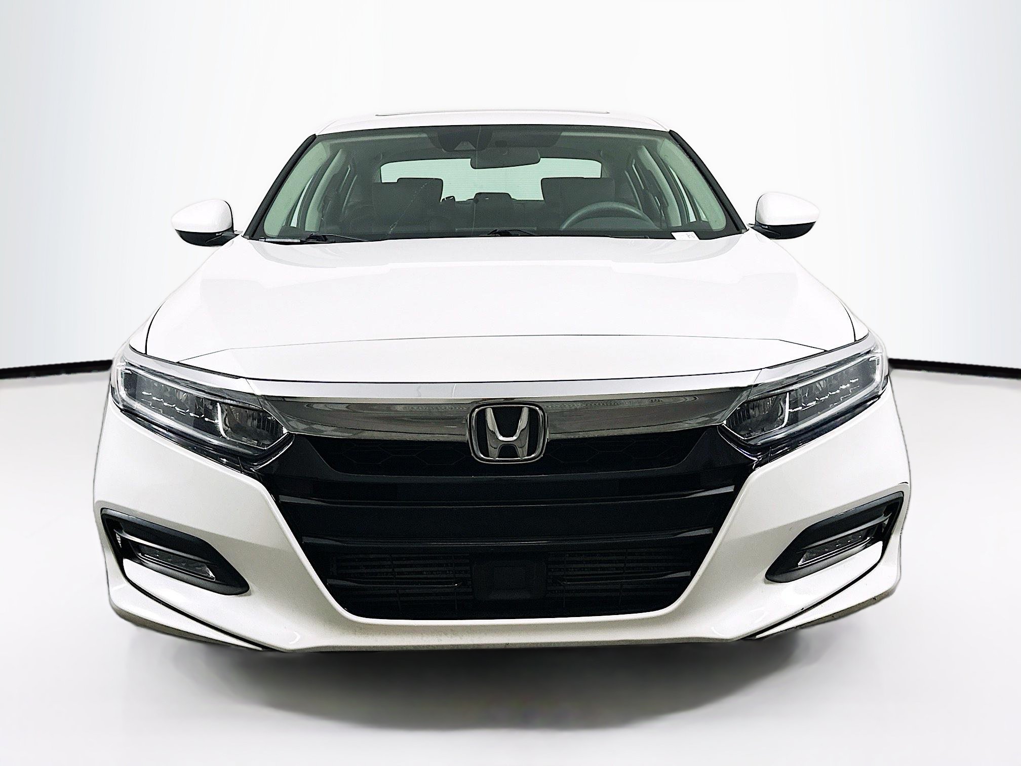 Used 2019 Honda Accord EX image 2