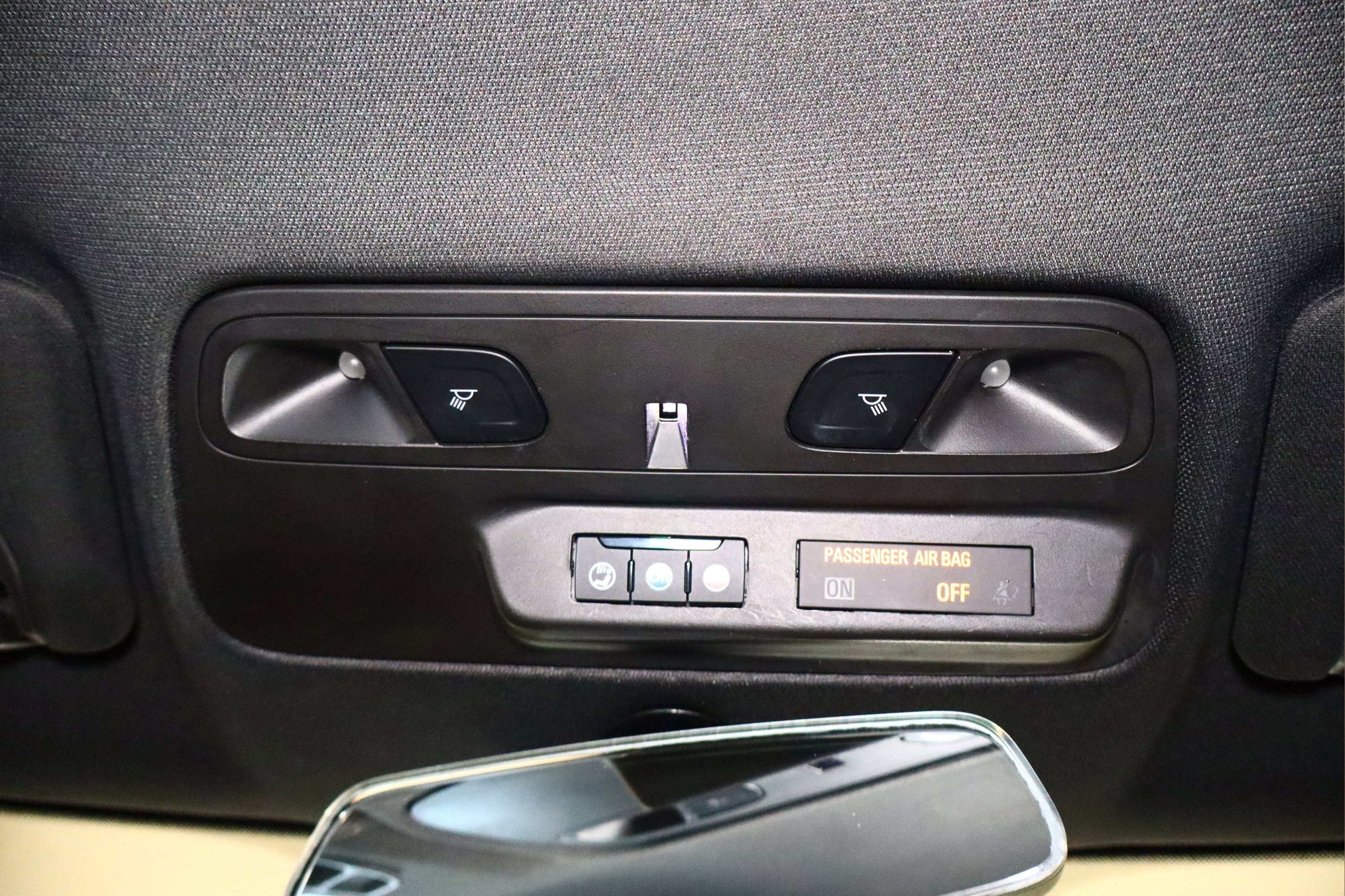 Used 2020 Chevrolet Camaro LT image 28