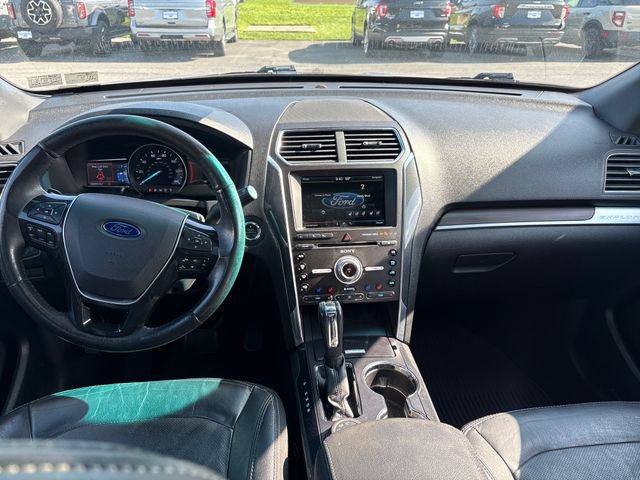 Used 2016 Ford Explorer Limited w/ Equipment Group 301A AWD/4WD image 14