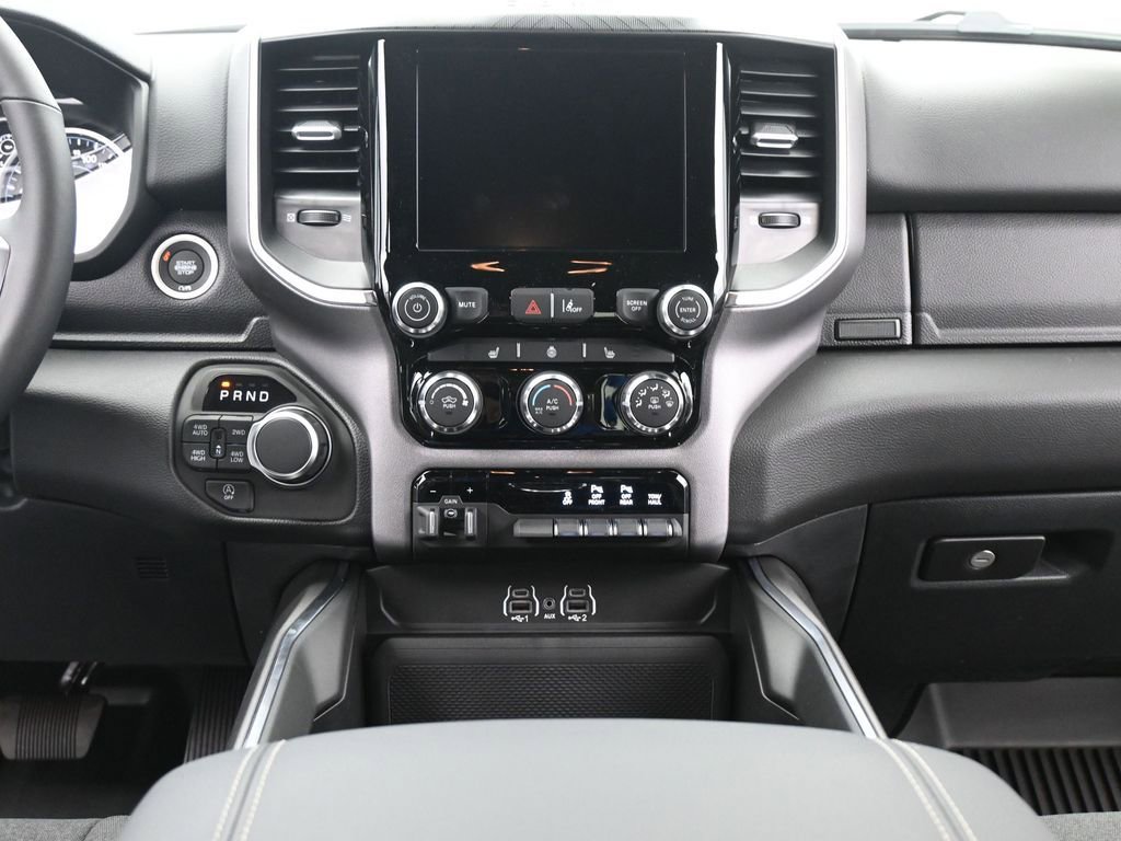 New 2026 RAM 1500 4x4 Crew Cab image 28