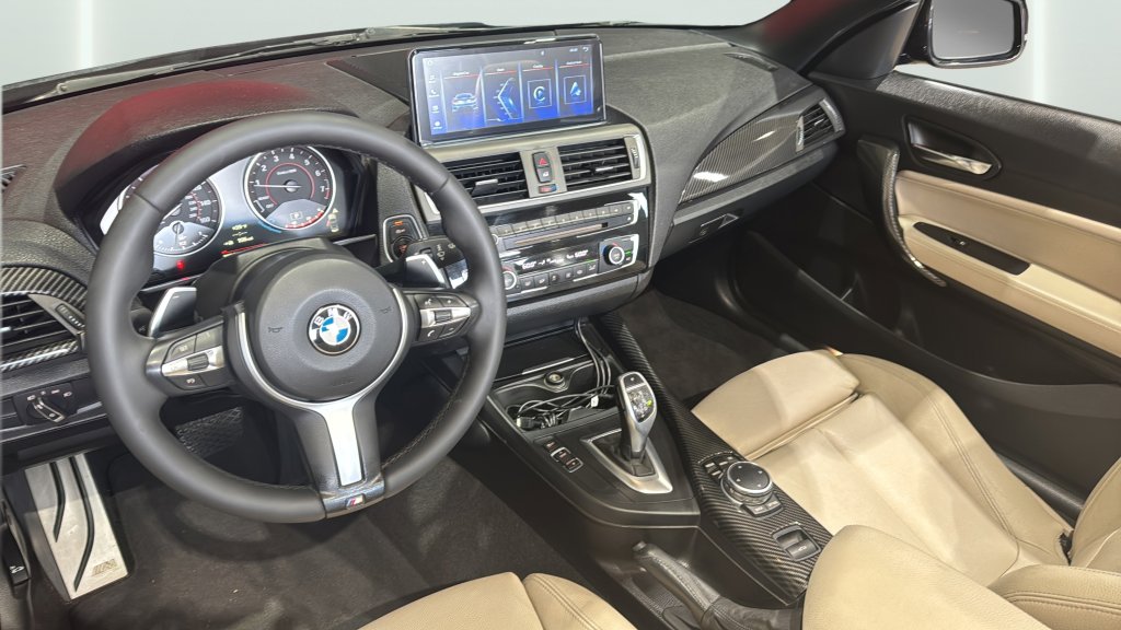 Used 2016 BMW M235i Convertible image 16