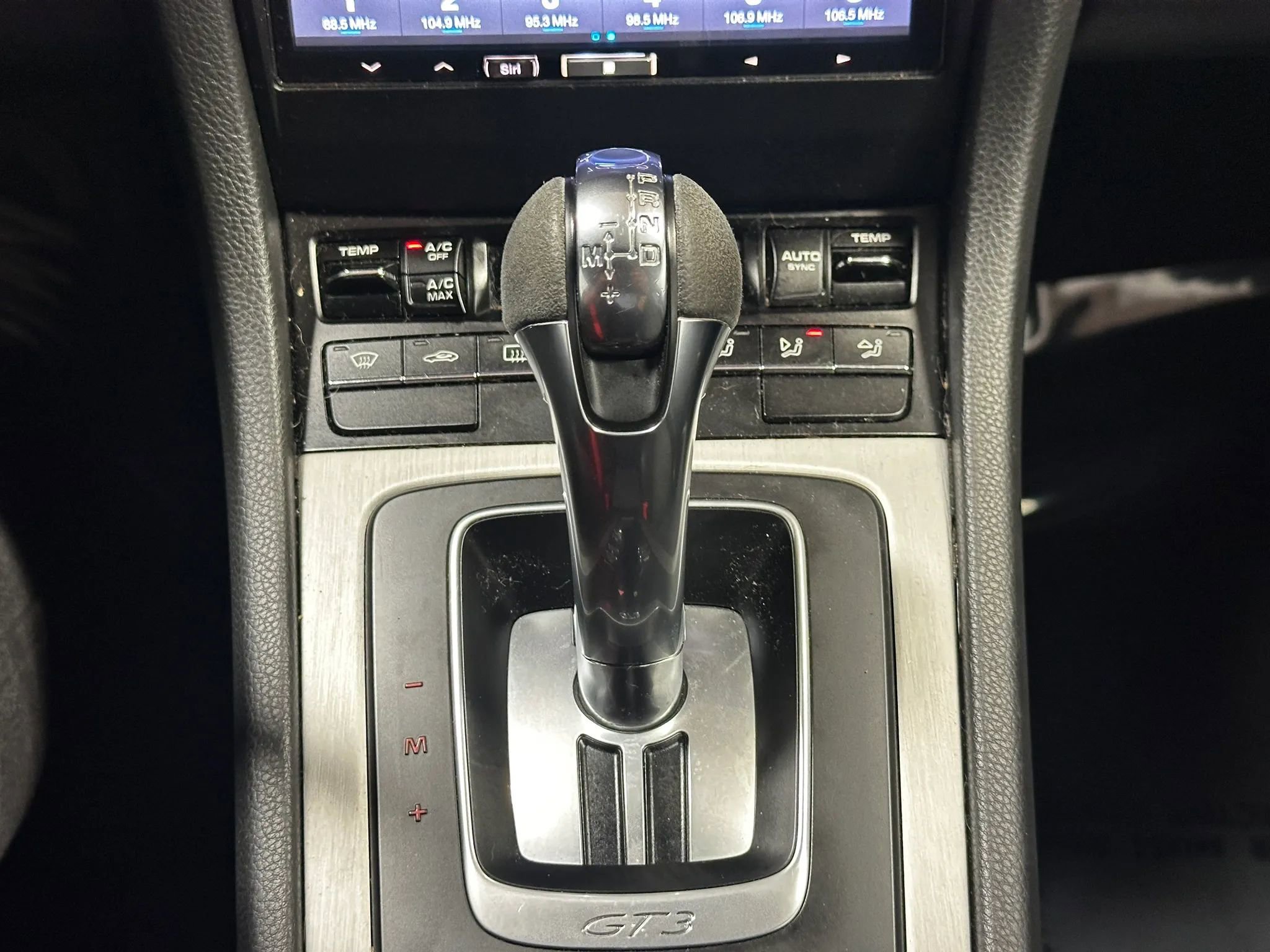 Used 2015 Porsche 911 GT3 RWD image 25