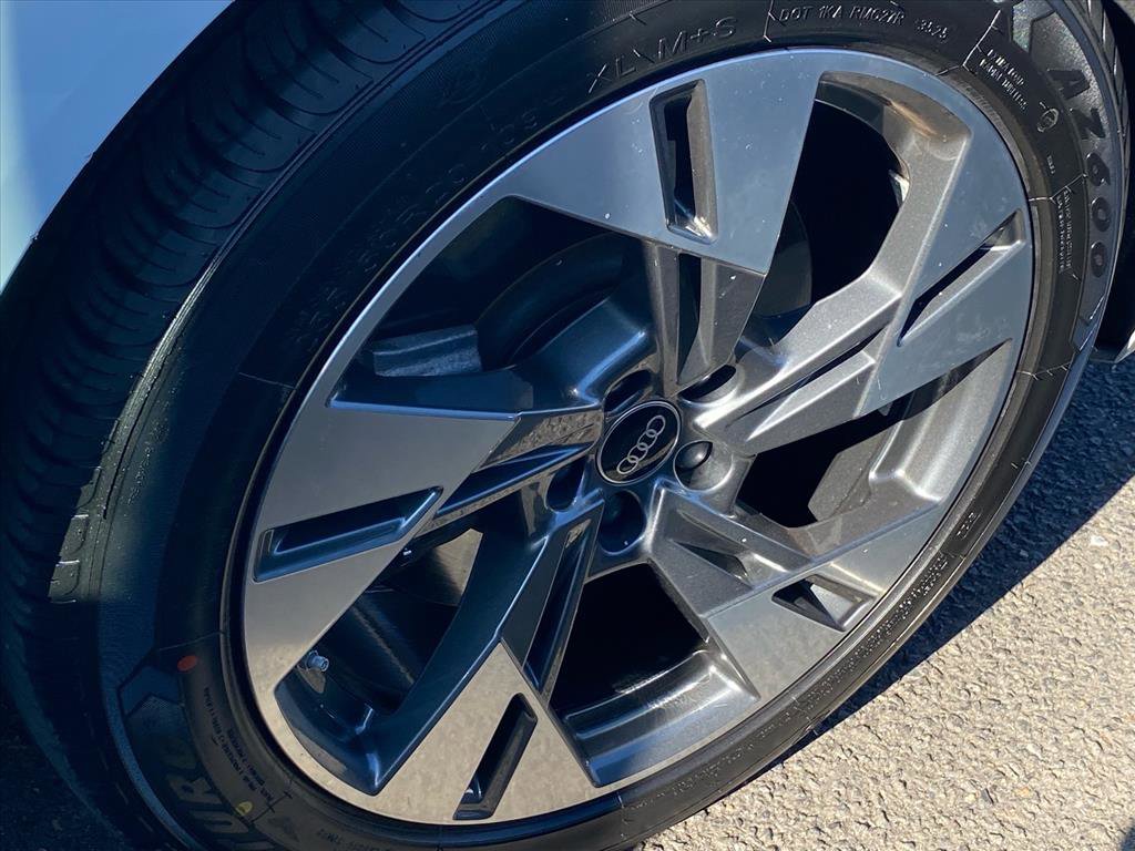 Used 2022 Audi e-tron Premium image 21