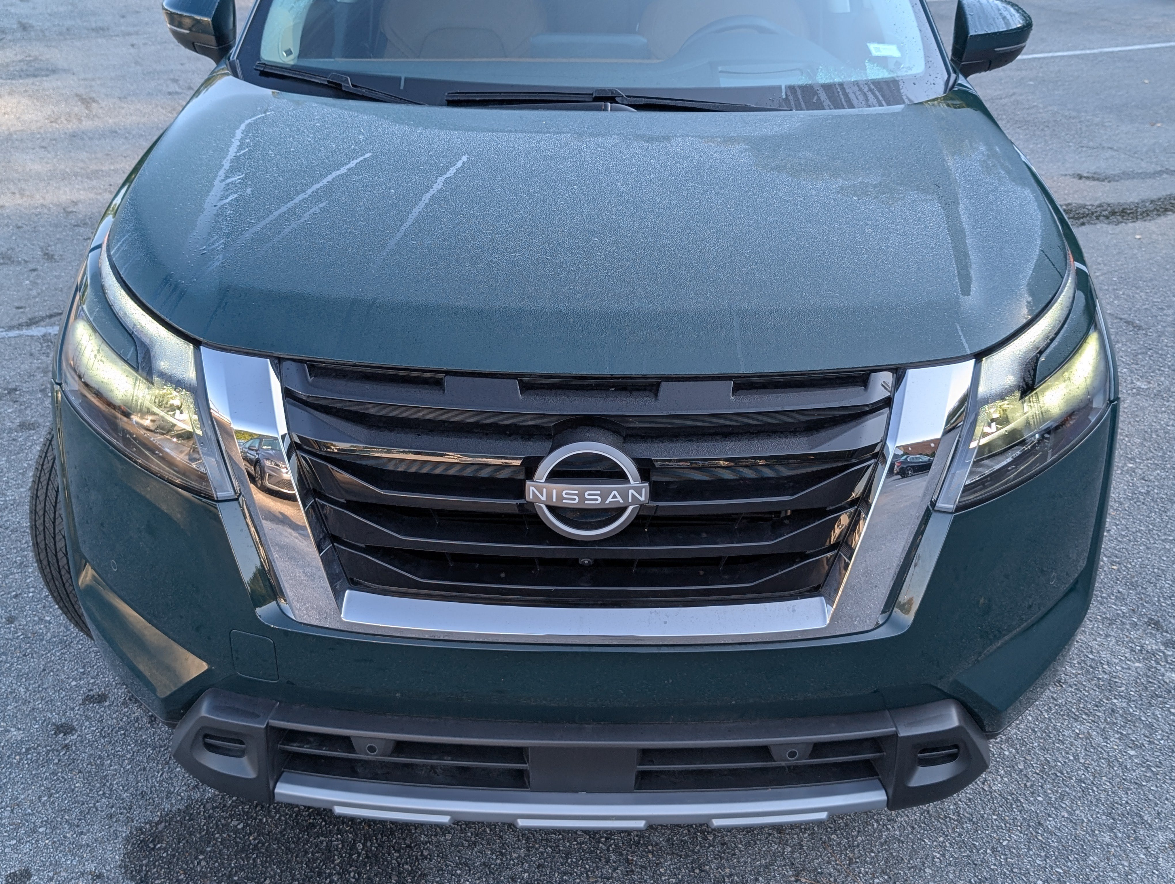 Used 2025 Nissan Pathfinder Platinum w/ Cargo Package FWD image 12