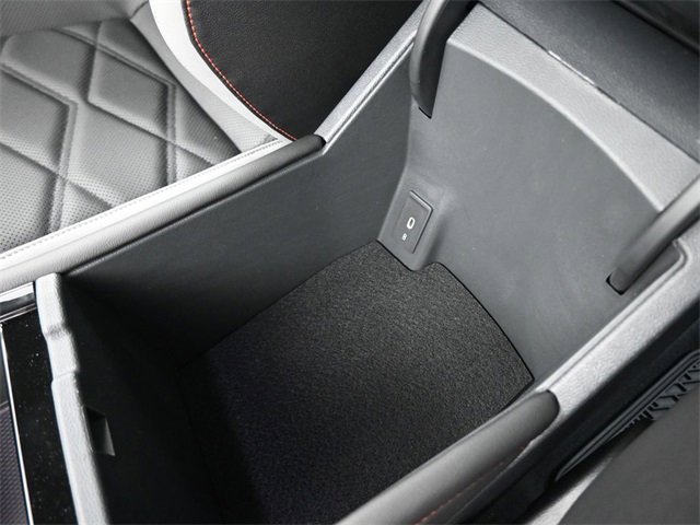 New 2025 Volkswagen Atlas Peak Edition SE image 4