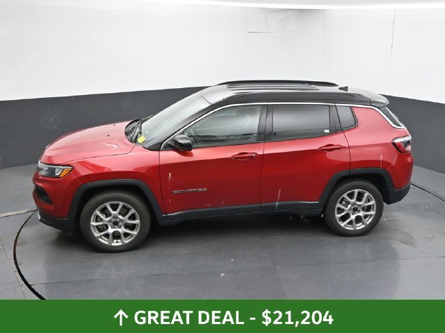 Used 2025 Jeep Compass Limited AWD/4WD image 43