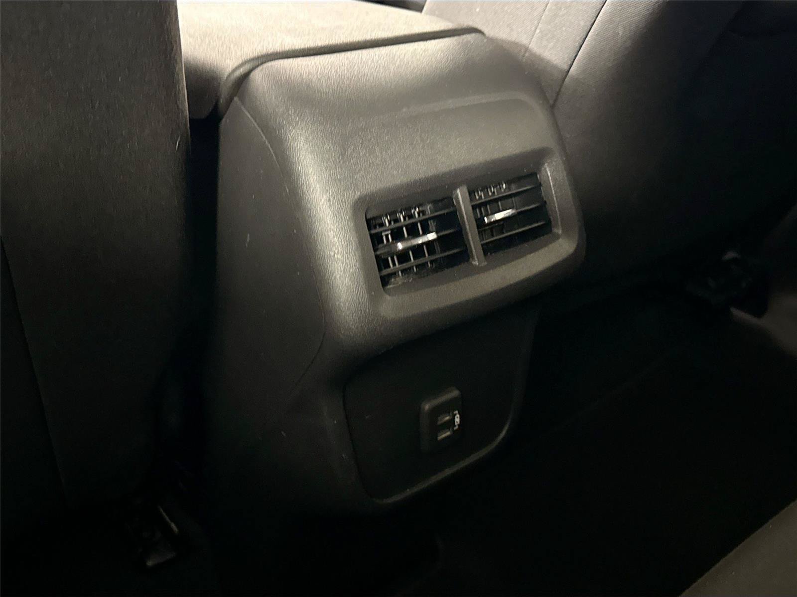 Used 2020 Chevrolet Equinox LT AWD/4WD image 31
