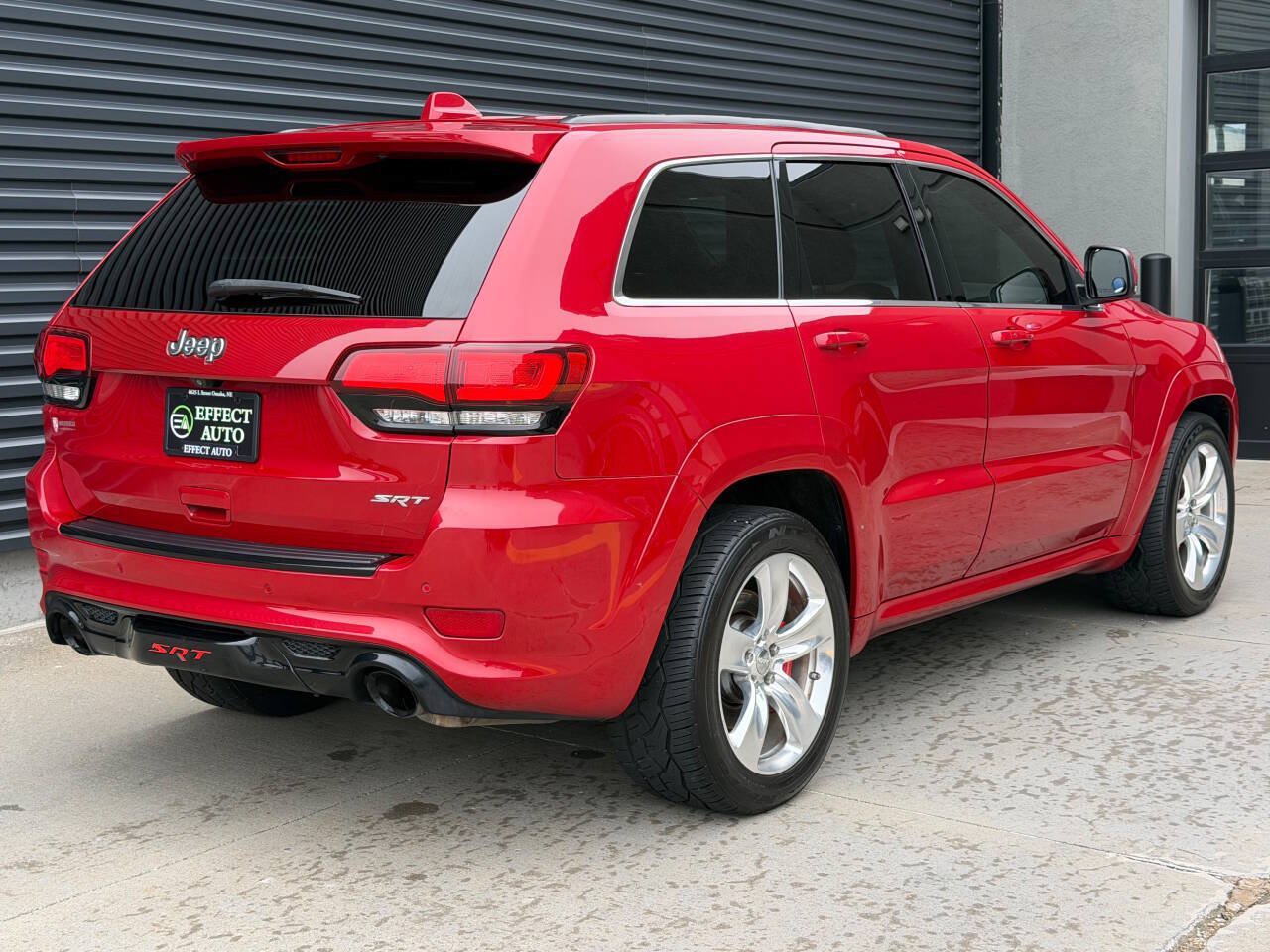 Used 2014 Jeep Grand Cherokee SRT8 w/ Luxury Group II AWD/4WD image 11