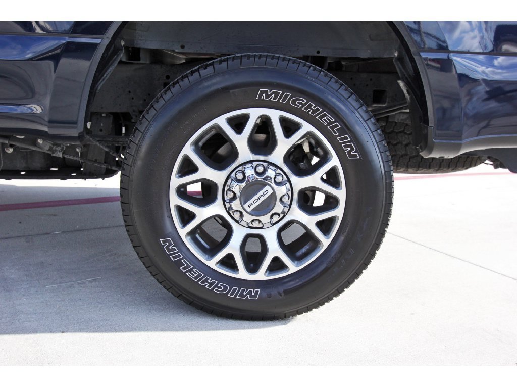 Certified 2022 Ford F250 Lariat w/ Lariat Ultimate Package AWD/4WD image 37
