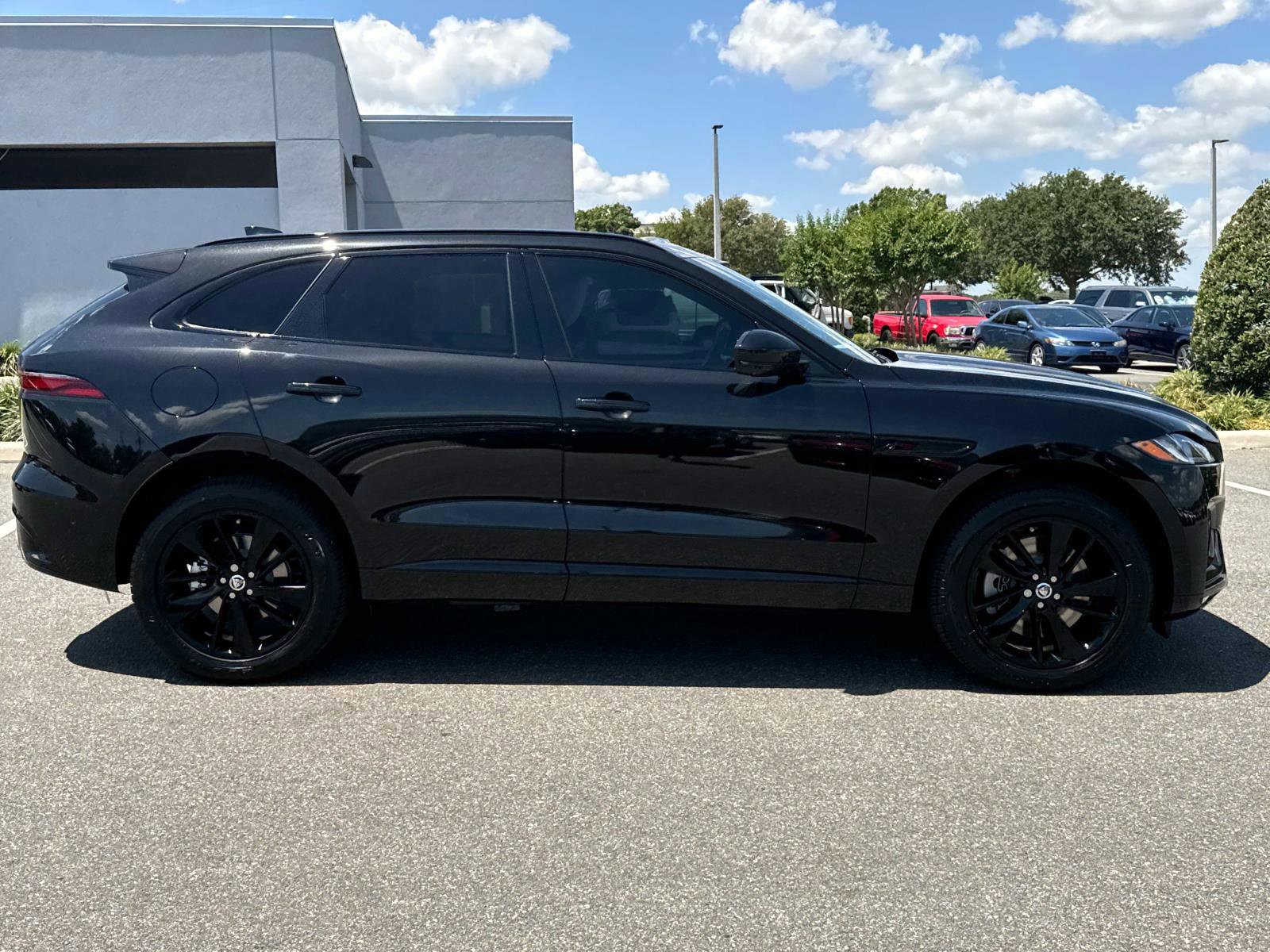 New 2026 Jaguar F-PACE R-Dynamic S image 7