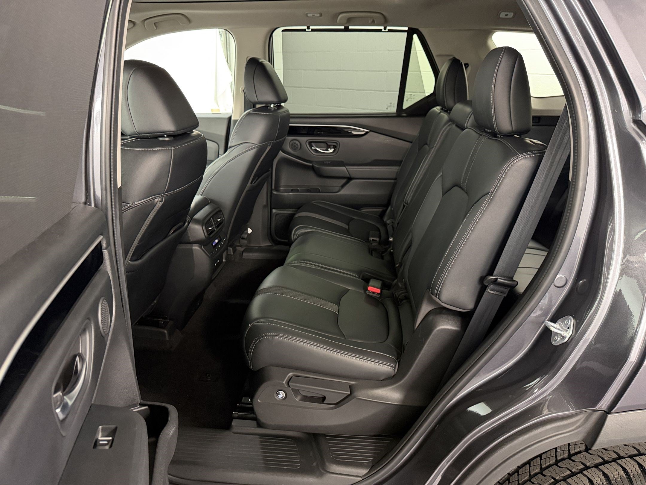 Certified 2024 Honda Pilot Touring image 23