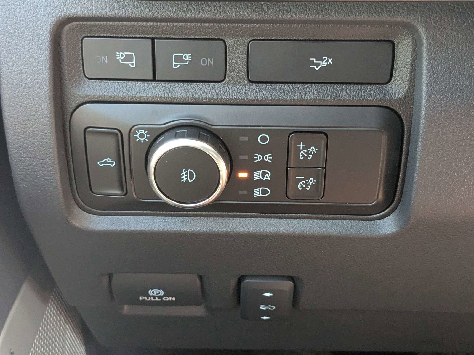 Used 2024 Ford F250 Lariat w/ Lariat Ultimate Package image 29