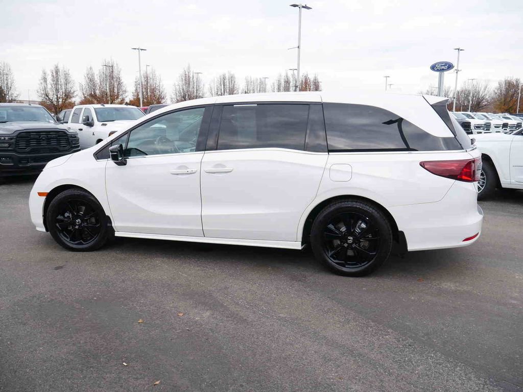 Used 2023 Honda Odyssey Sport image 18