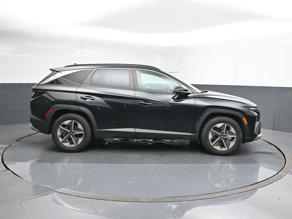 Used 2025 Hyundai Tucson SEL FWD image 6