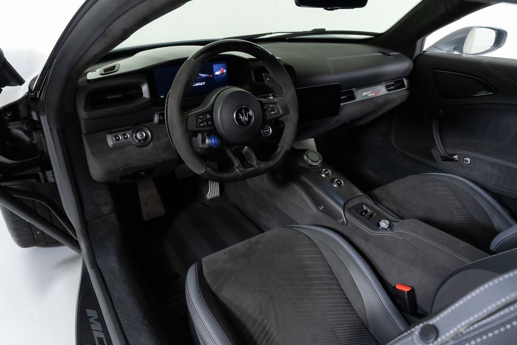 Used 2023 Maserati MC20 Coupe RWD image 4