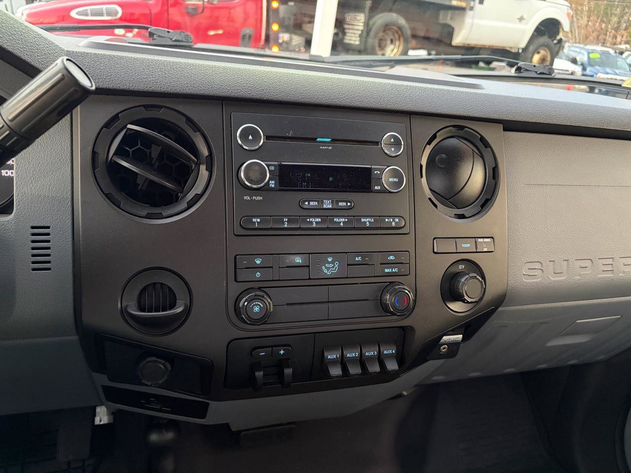 Used 2016 Ford F550 4x4 Regular Cab Super Duty image 27