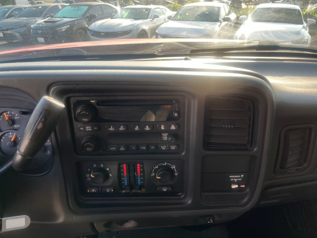 Used 2005 Chevrolet Silverado 2500 LS AWD/4WD image 21