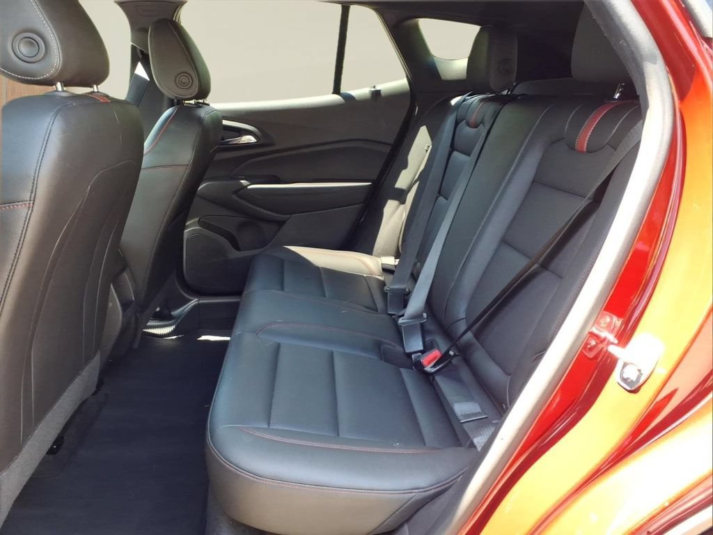 Certified 2025 Chevrolet Trax RS w/ Driver Confidence Package FWD image 19
