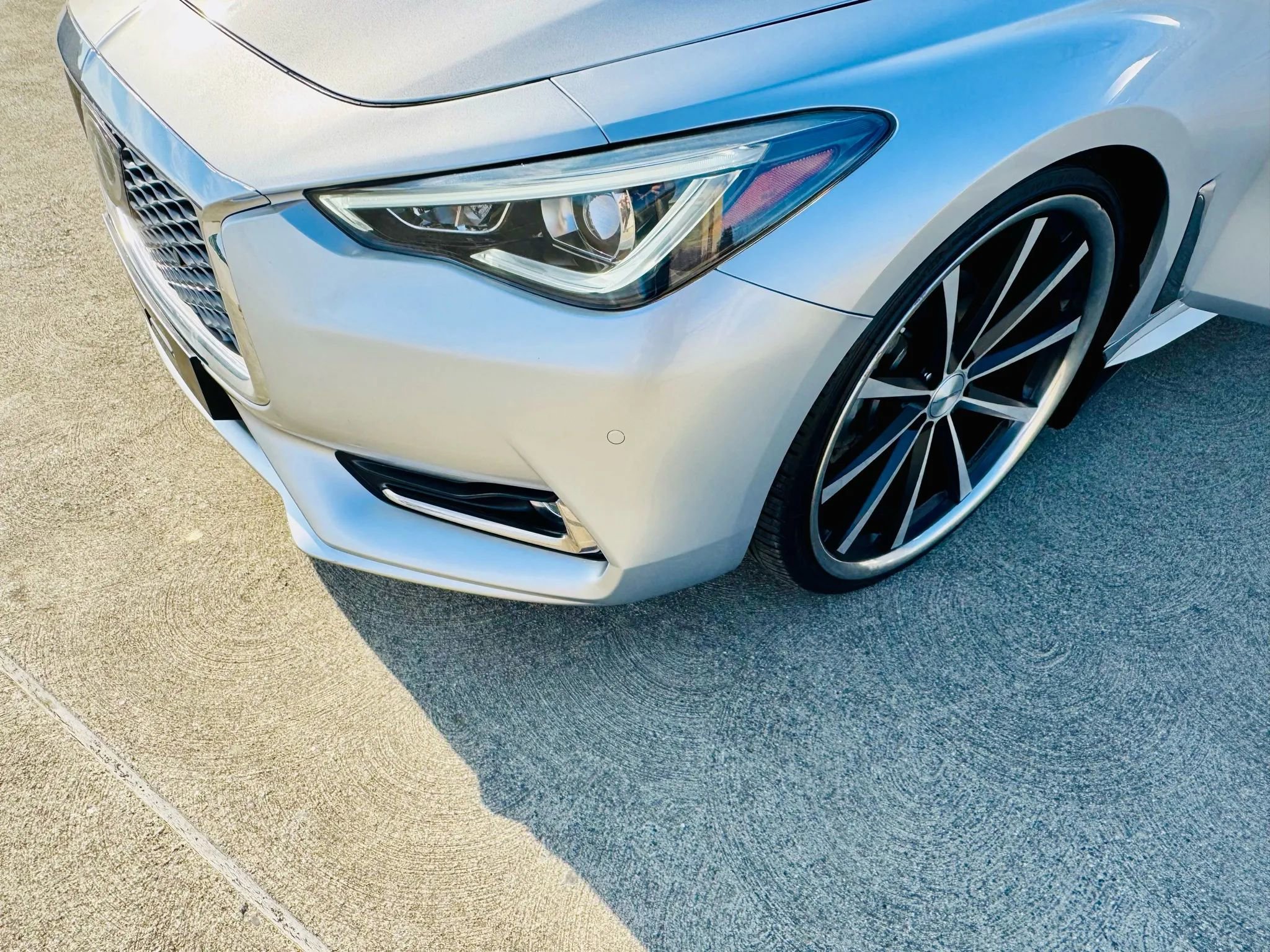 Used 2017 INFINITI Q60 3.0t w/ Premium Plus Package 3.0T image 23