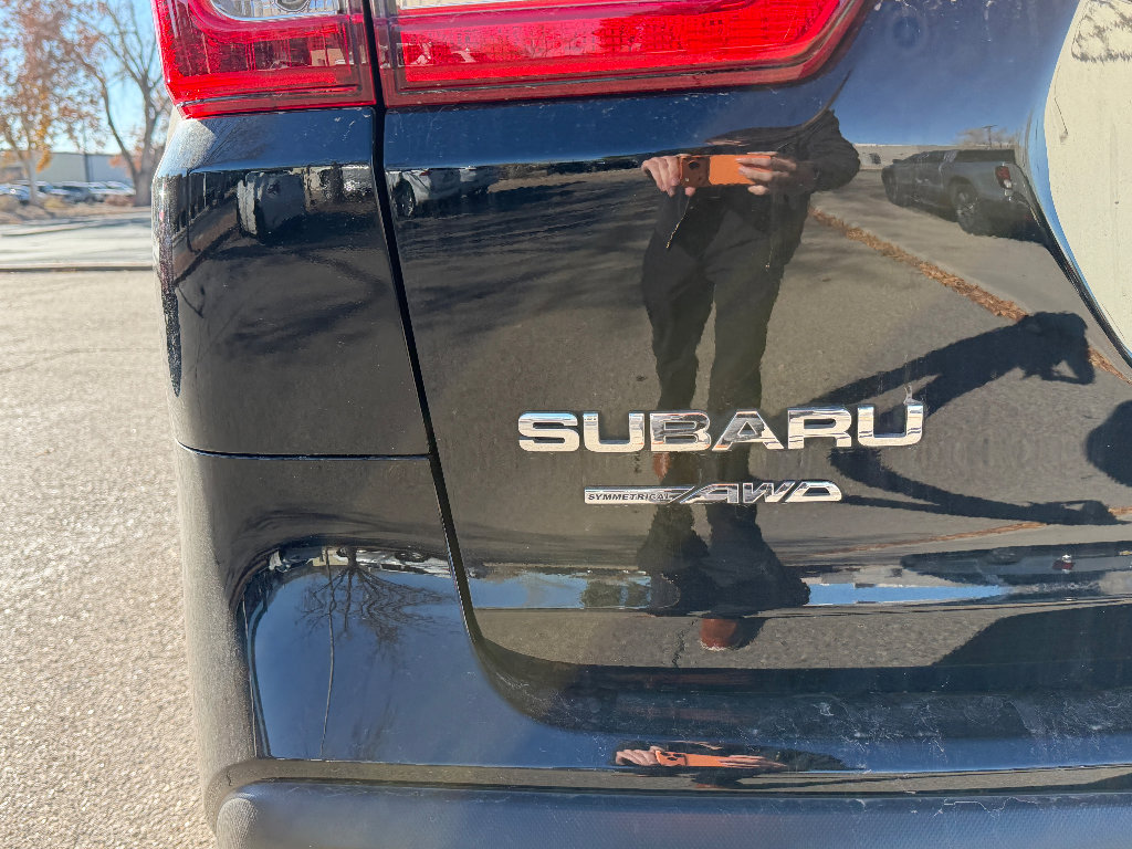 Used 2023 Subaru Ascent Limited image 7