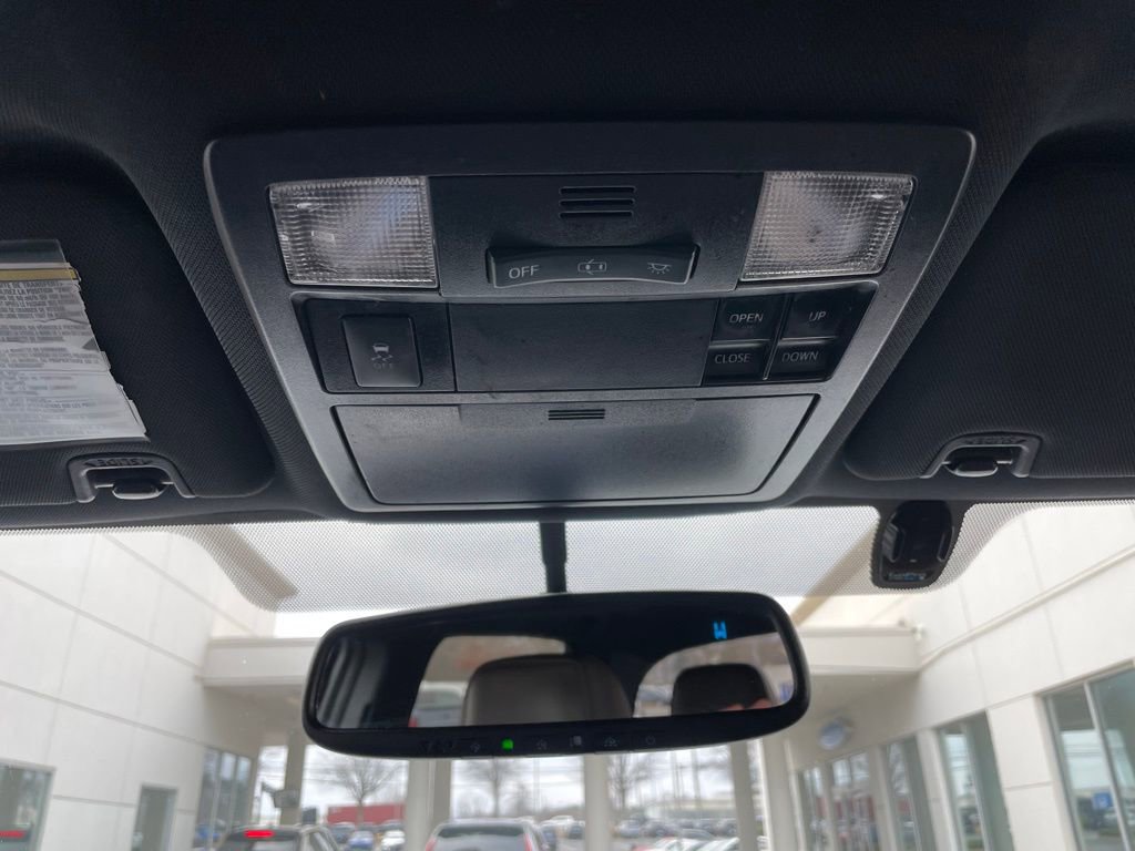 Used 2017 Toyota Tacoma Limited w/ Tow Package image 16