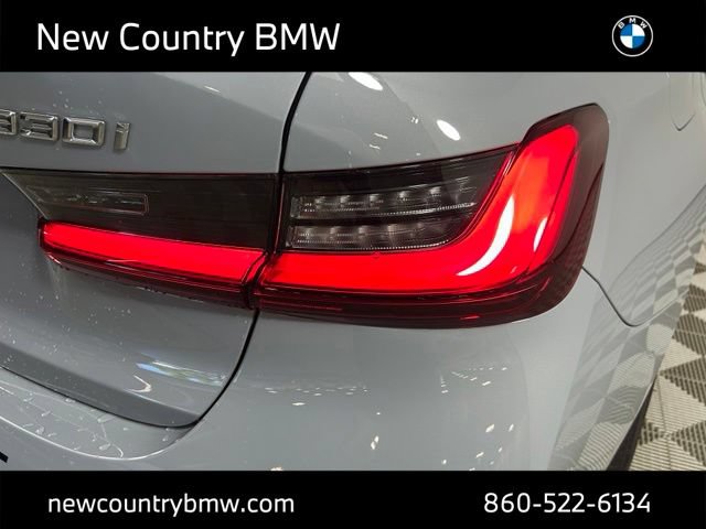Used 2026 BMW 330i xDrive Sedan w/ M Sport Package AWD/4WD image 31