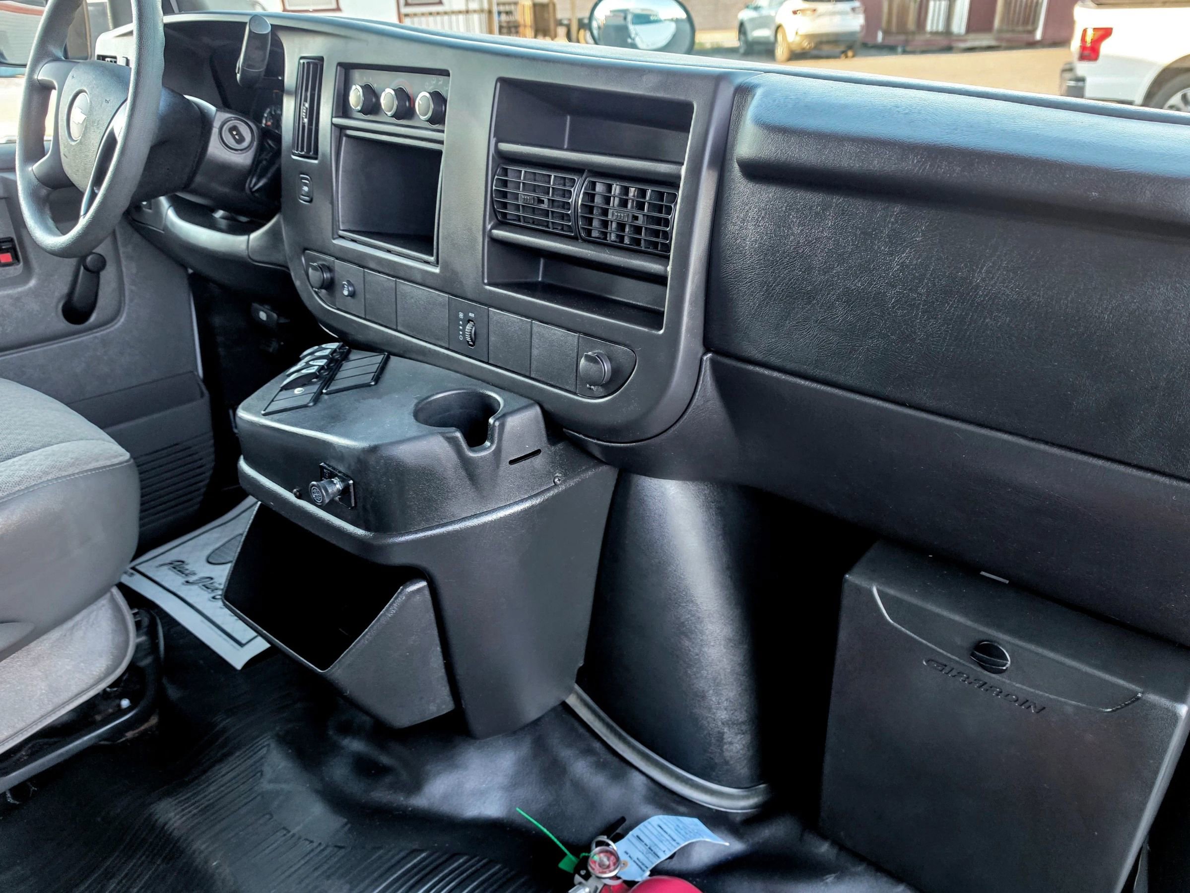 Used 2013 Chevrolet Express 3500 w/ School Bus Package RWD image 31