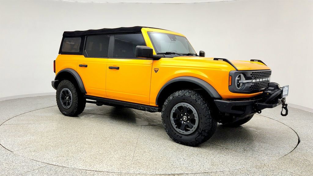 Used 2021 Ford Bronco Badlands image 3