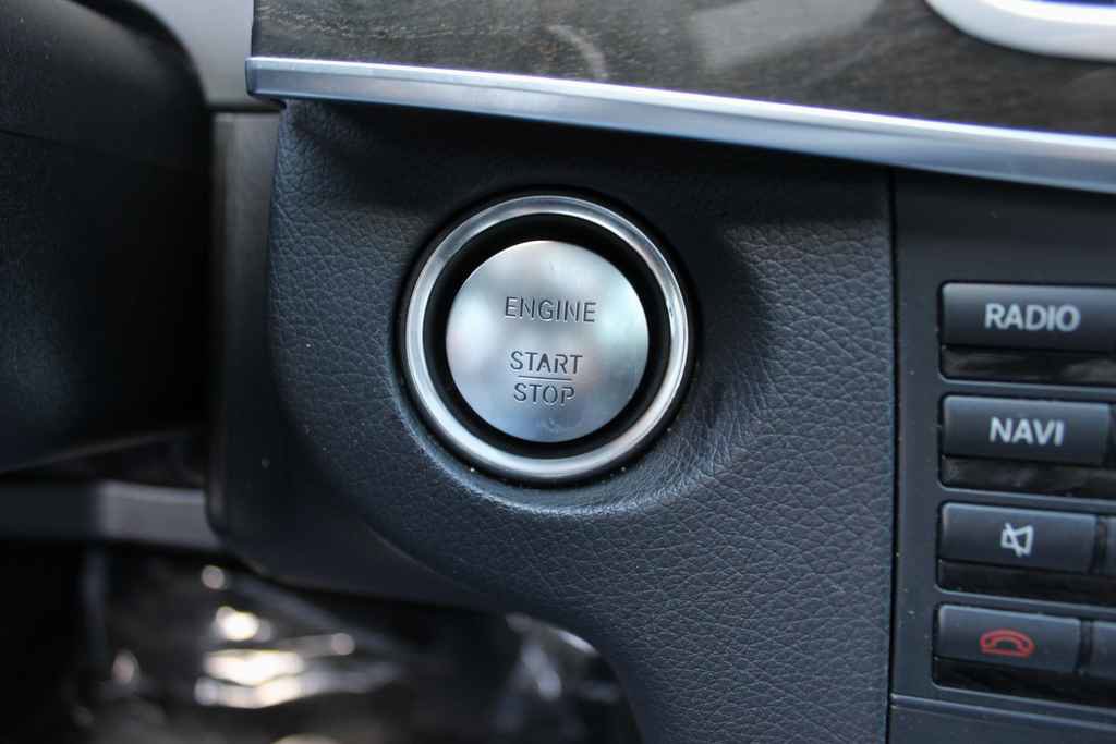 Used 2014 Mercedes-Benz E 350 Sedan image 18