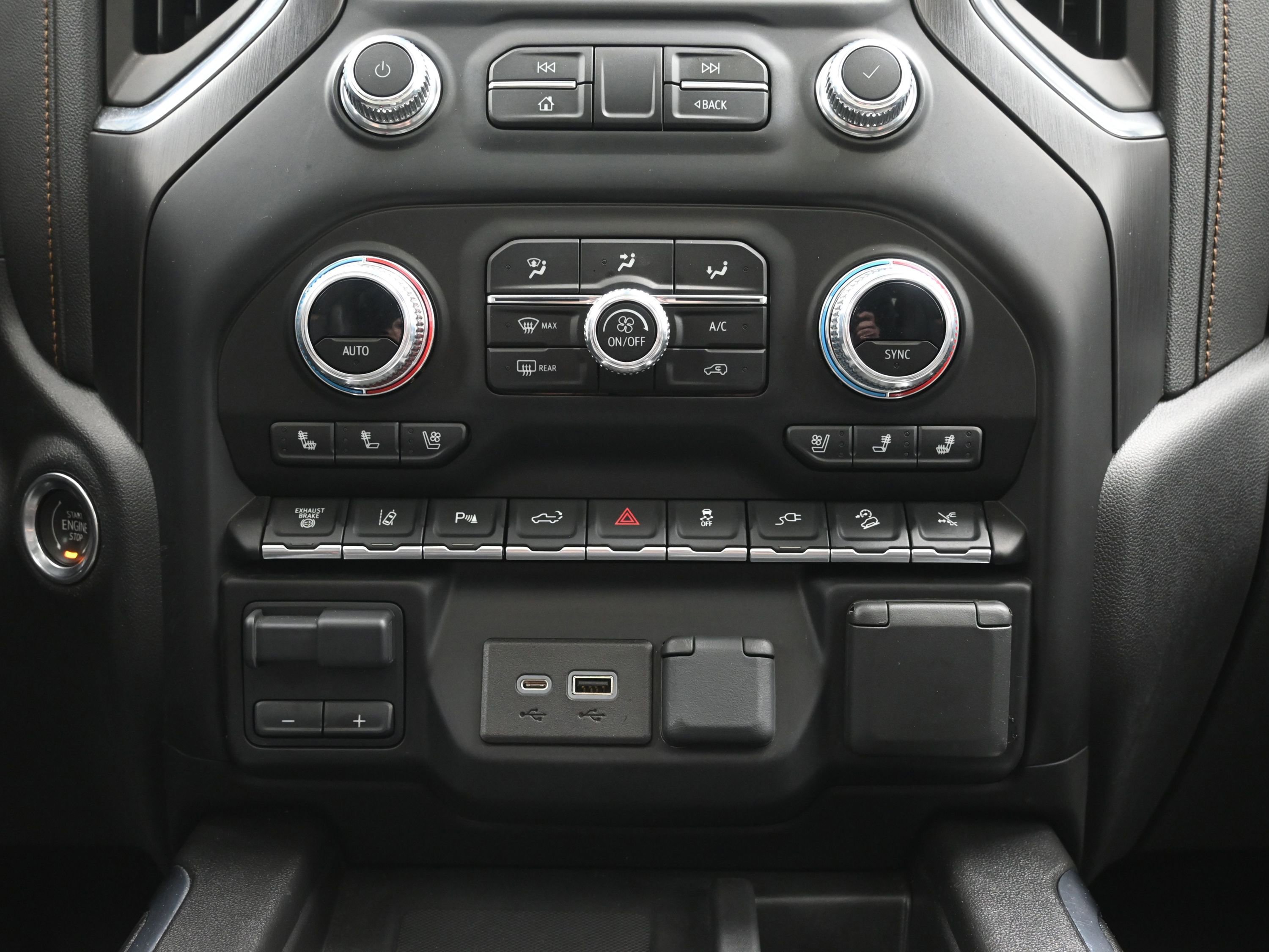 Used 2023 GMC Sierra 2500 AT4 w/ AT4 Premium Plus Package image 35