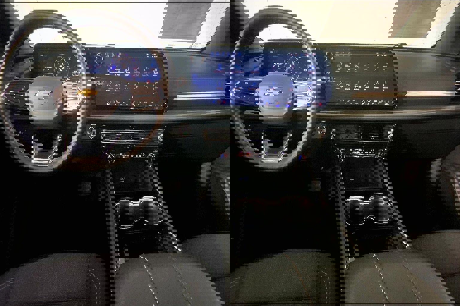 Used 2024 Chevrolet Traverse LT image 15