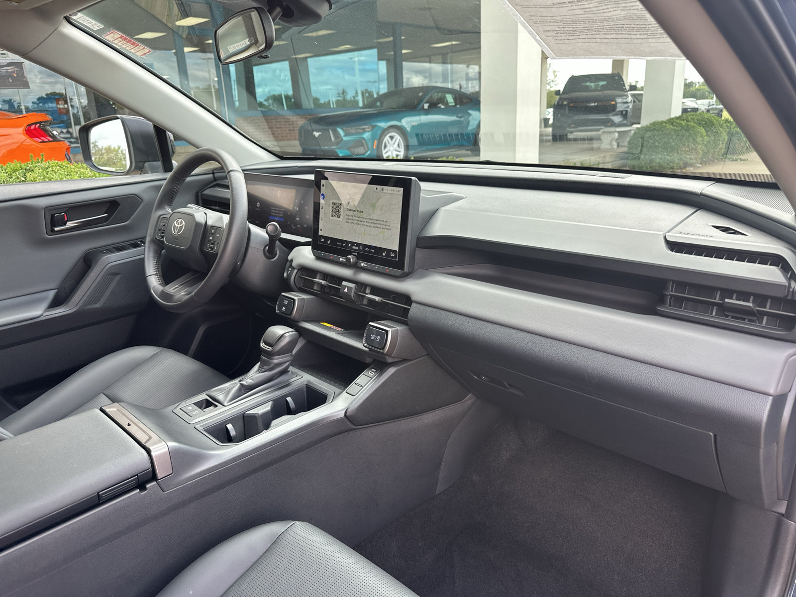 Used 2026 Toyota RAV4 XLE Premium FWD image 5