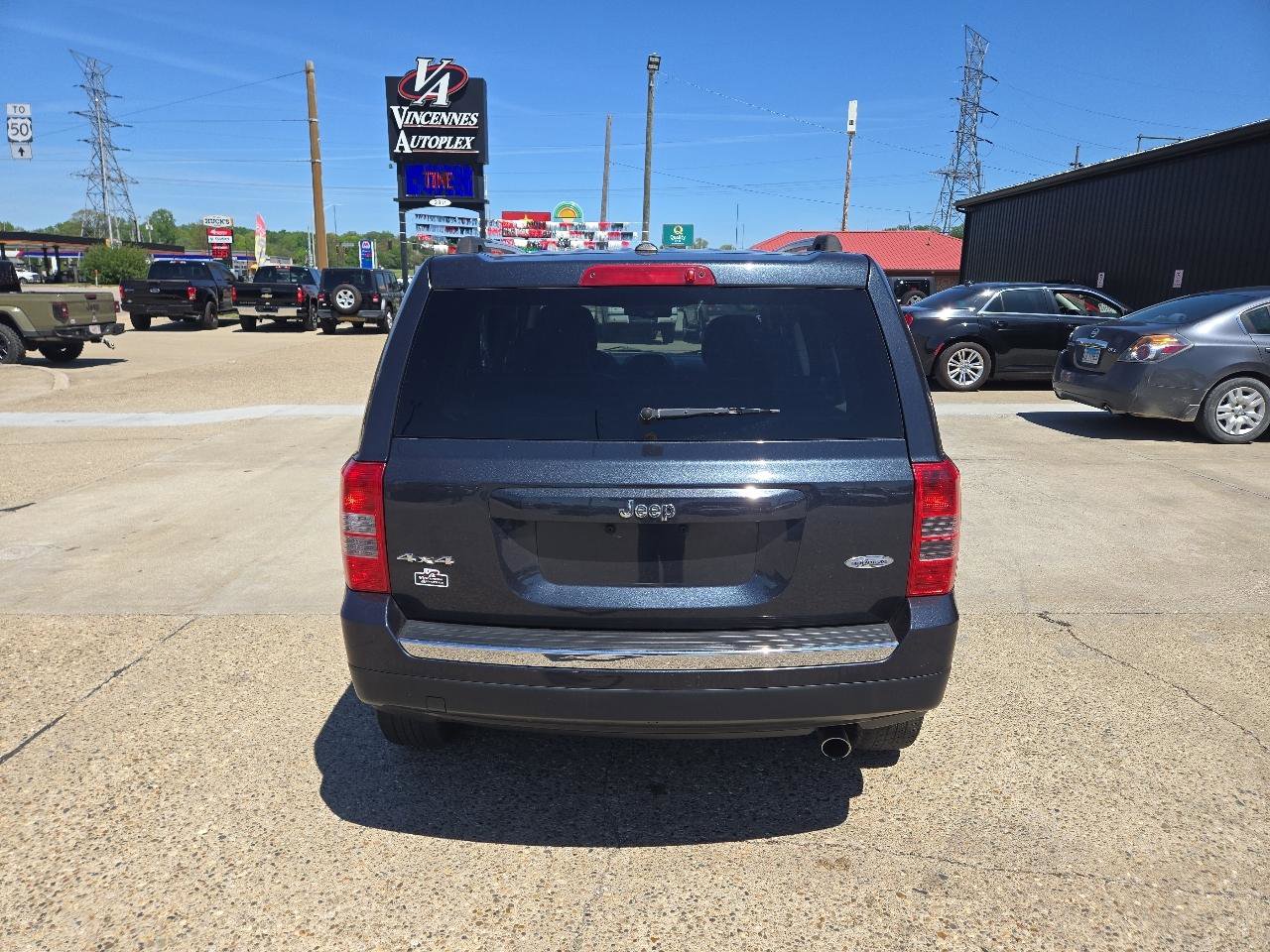 Used 2016 Jeep Patriot High Altitude AWD/4WD image 6