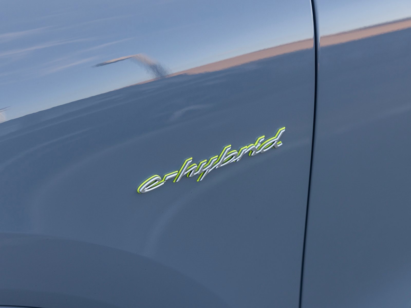 New 2025 Porsche Cayenne E-Hybrid image 17