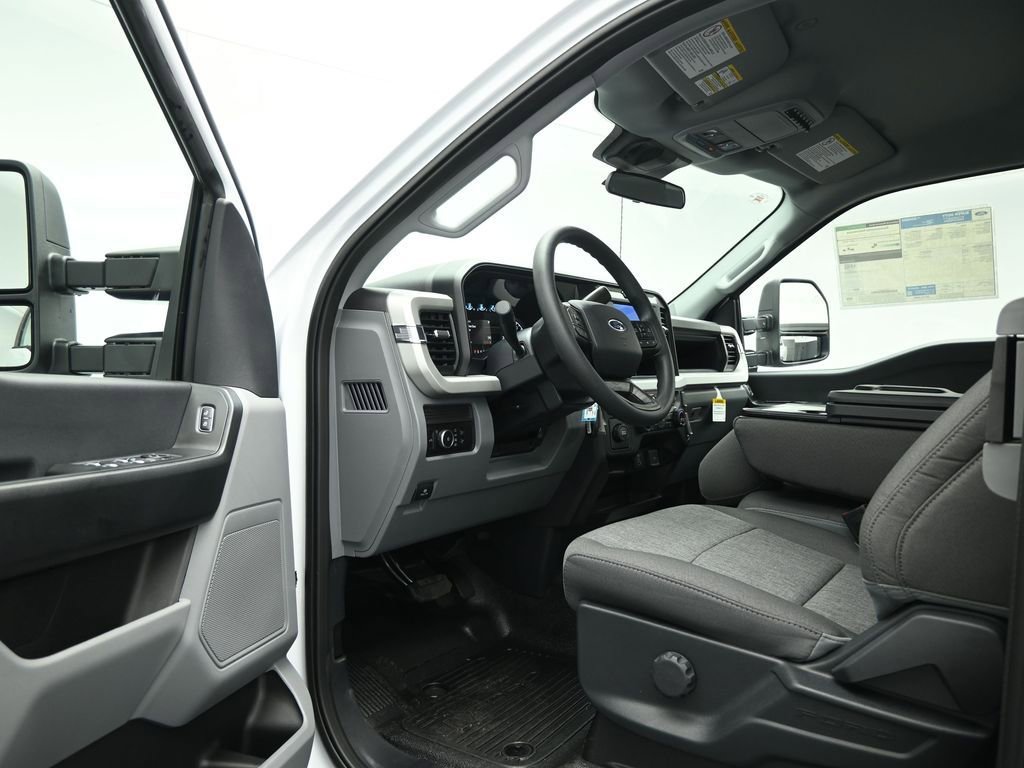 New 2026 Ford F350 XL w/ XL Chrome Package image 8