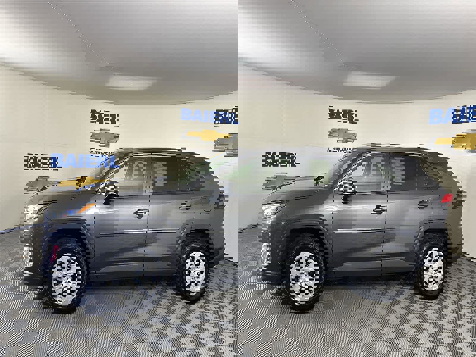 Used 2025 Toyota RAV4 LE image 2