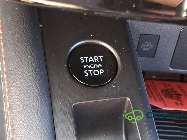 Used 2025 Nissan Kicks SR AWD/4WD image 26