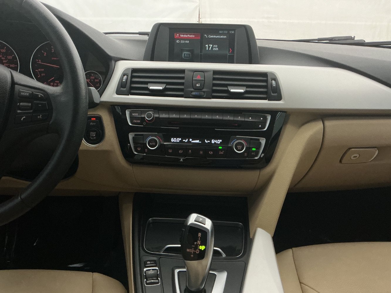 Used 2018 BMW 320i Sedan RWD image 29