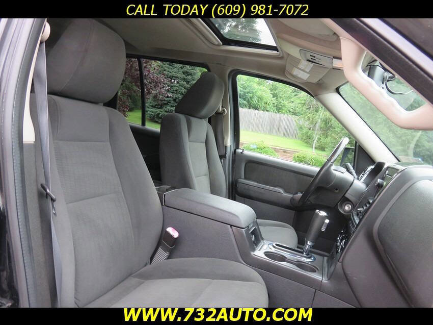 Used 2009 Ford Explorer XLT AWD/4WD image 7