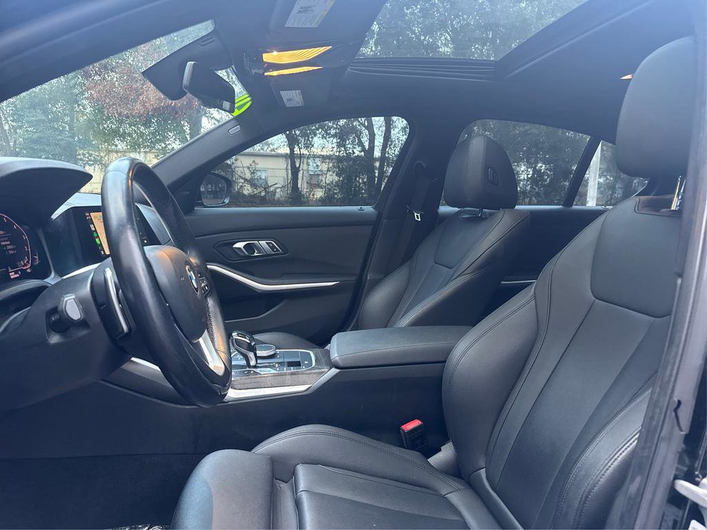 Used 2020 BMW 330i Sedan w/ Convenience Package RWD image 9