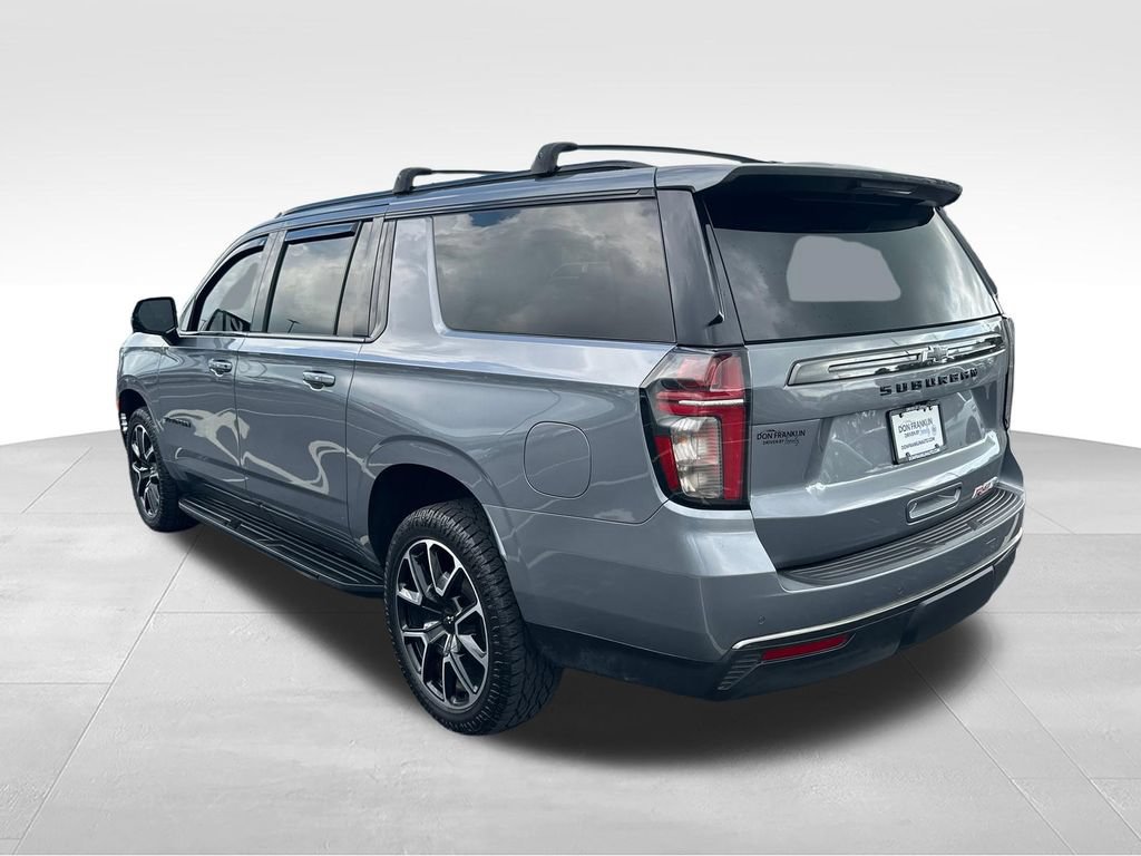 Used 2022 Chevrolet Suburban RST w/ Luxury Package AWD/4WD image 3