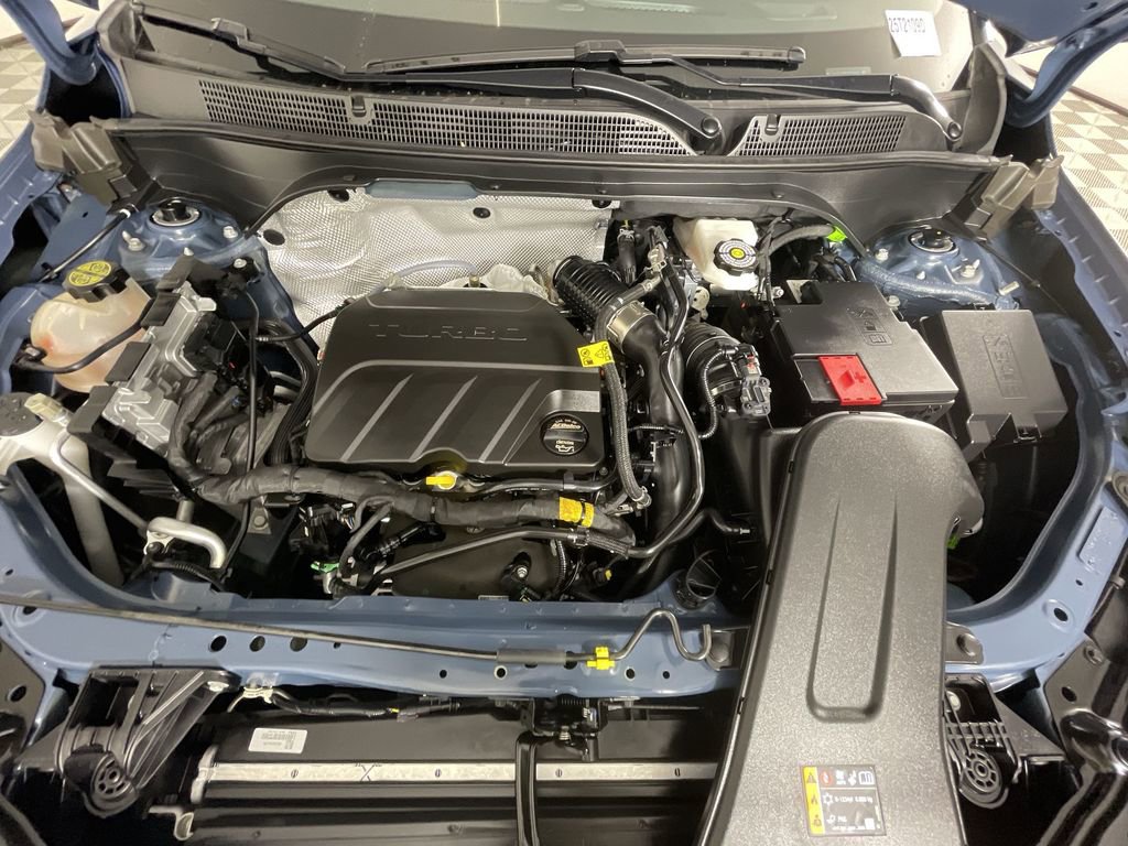 Used 2025 Buick Envista Sport Touring w/ Convenience II Package image 28