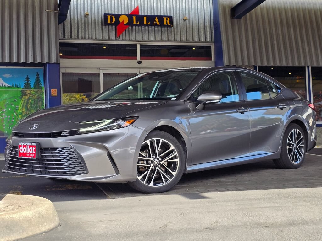 Used 2025 Toyota Camry XLE