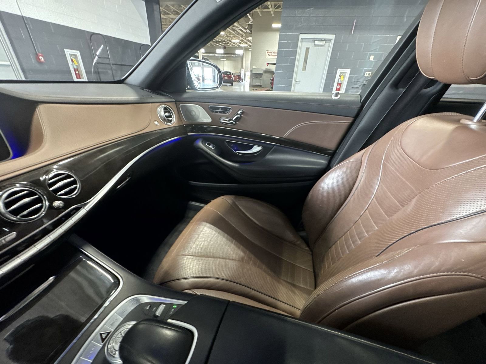 Used 2014 Mercedes-Benz S 550 Sedan image 3