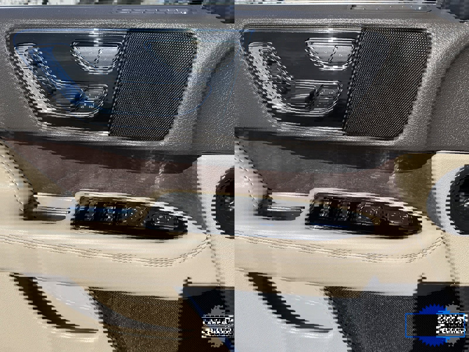 Used 2023 Lincoln Navigator Reserve image 23