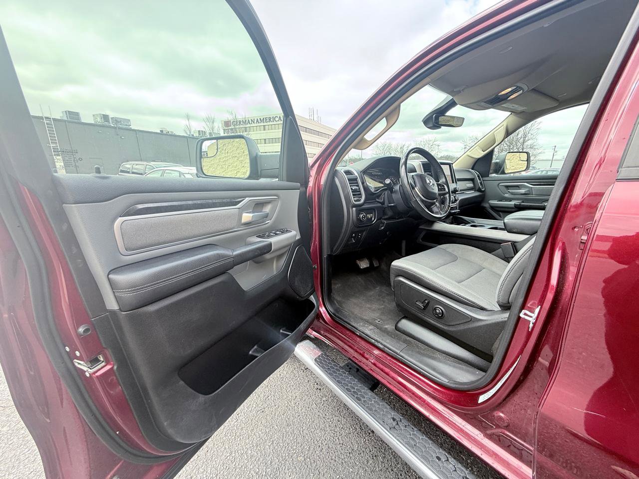 Used 2019 RAM 1500 Big Horn image 8