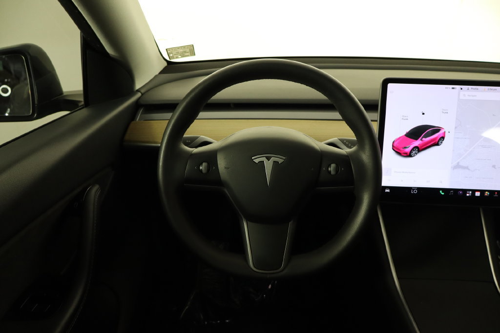 Used 2021 Tesla Model Y Long Range AWD/4WD image 7