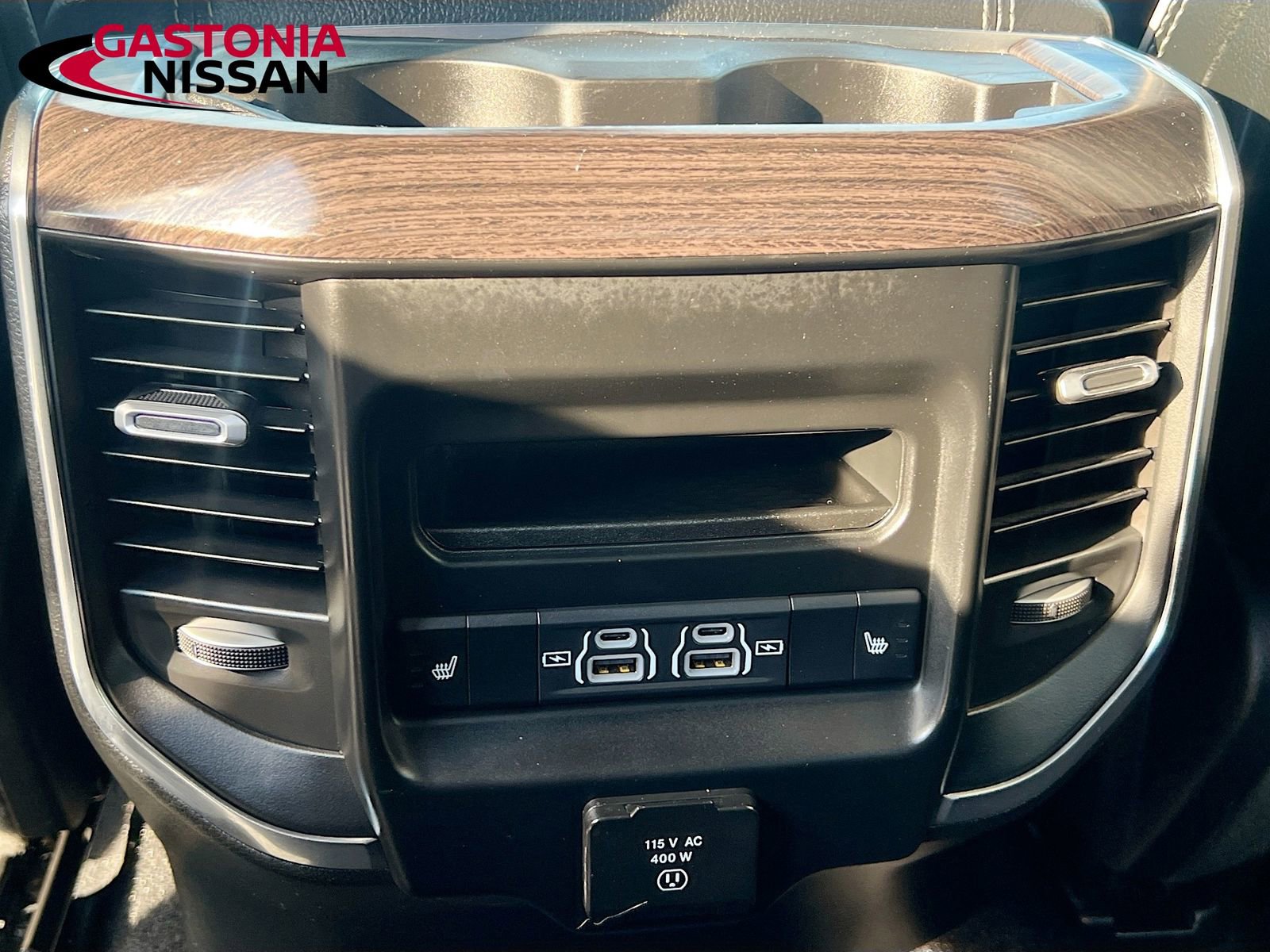 Used 2025 RAM 1500 Laramie image 34